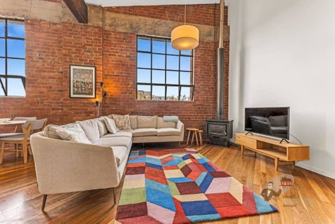 Rooftop Warehouse In Fitzroy - Accommodation Australia 3
