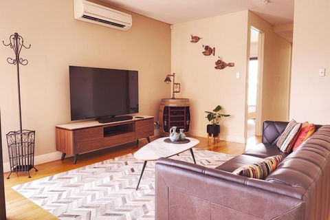 Rooftops On Henrycentre Of West End Cafes - Accommodation Australia 1