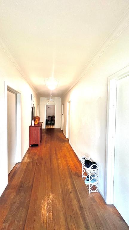 Room Near To Melbourne Airport & Train Station - Accommodation Australia 1