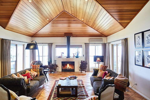 Rosby Guesthouse And Studio - Accommodation Australia 1