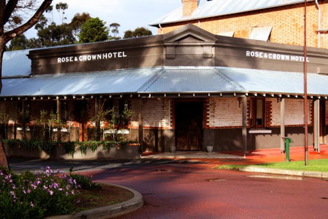 Rose & Crown Hotel - Accommodation Australia 0