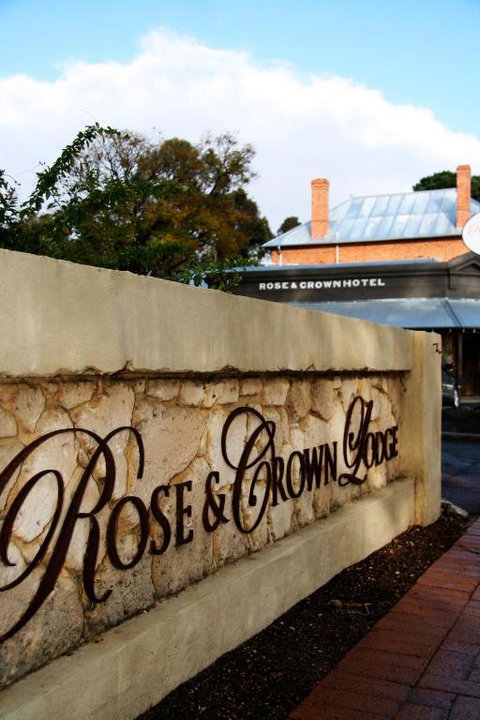 Rose & Crown Hotel - Accommodation Australia 3