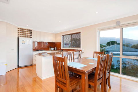 Rose - Accommodation Australia 2