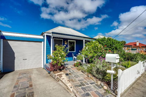Rose Cottage 3B Hutchinson St Goolwa - Linen Included - Accommodation Australia 3