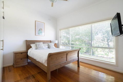 Rosebud Reset - A Beachside Group Getaway - Accommodation Australia 2