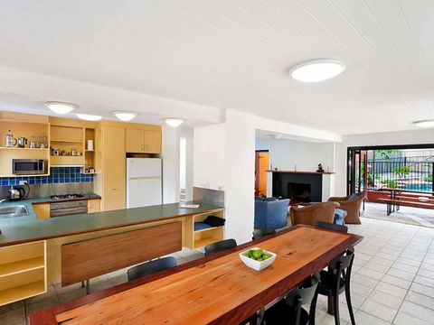 Ross Cres Spacious Private Beach House - Australia Shopping 3