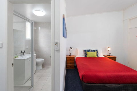 Royal Motel Tenterfield - Accommodation Australia 0