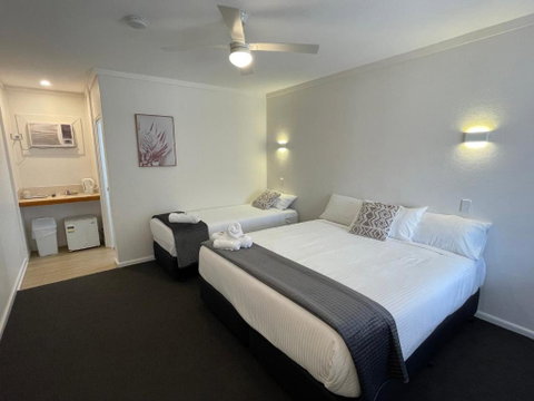 Royal Hotel Motel Scone - Bed n Breakfasts 1