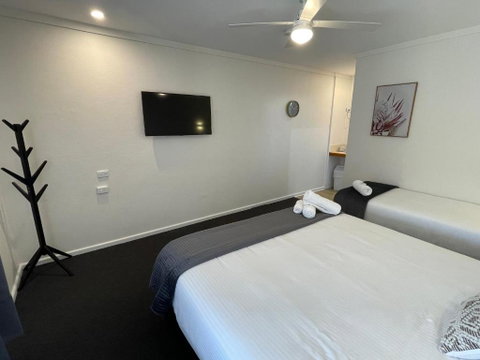 Royal Hotel Motel Scone - Bed n Breakfasts 2