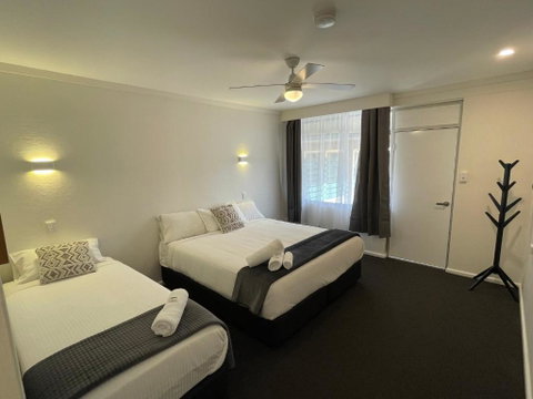 Royal Hotel Motel Scone - Bed n Breakfasts 0