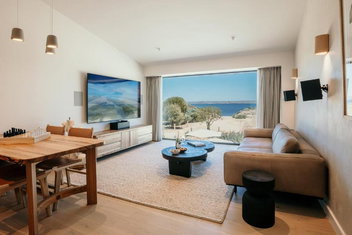 Rumi On Louth with Accommodation Australia