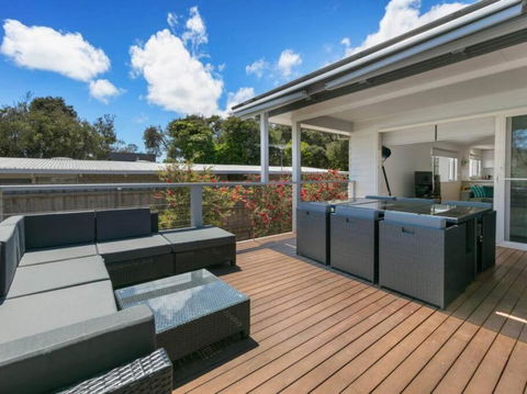 RYE/BLAIRGOWRIE FAMILY ENTERTAINER.. - Accommodation Australia 0