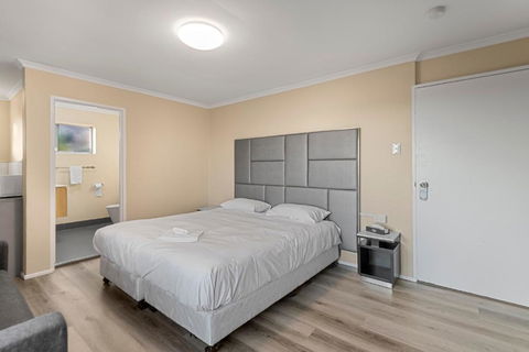 S1 Motel - Accommodation Australia 2