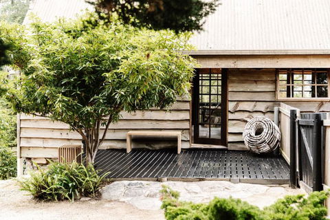 SABI Award Winning Designer Cabin - Accommodation Australia 3