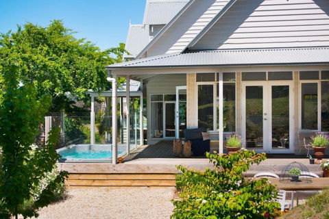 Sades - Accommodation Australia 0