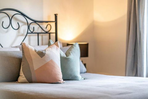 Sage On Bewes Adelaide - Bed n Breakfasts 2