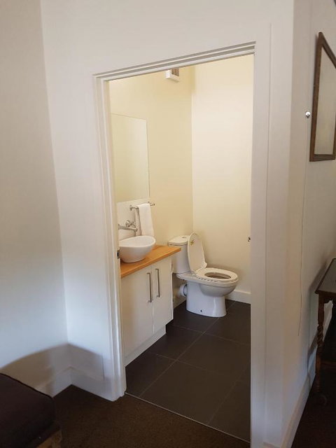 Saladin Lodge - Bed n Breakfasts 1
