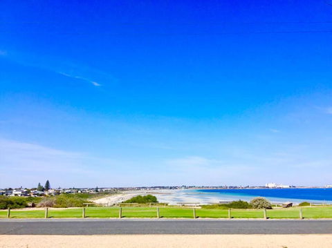 SALT @ North Beach WALLAROO (absolute Beachfront) - Accommodation Australia 0