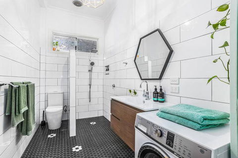 Saltbush Cottage In Fabulous South Fremantle - Accommodation Australia 3