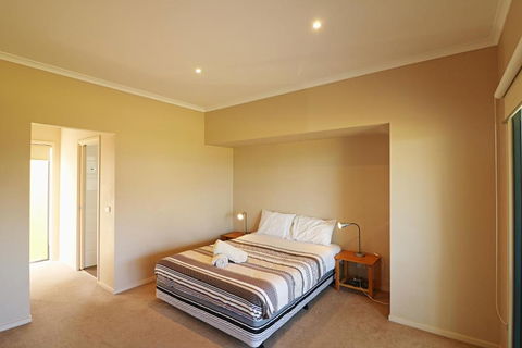 Saltwater Apartments - Accommodation Australia 2