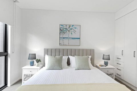 Saltwater Escape - Contemporary Seaside Stunner - Local Tourism 2
