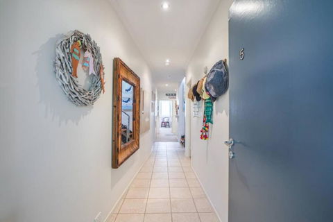 Saltwater 5 - Sleeps 8 - Close To Main Beach - Accommodation Australia 3