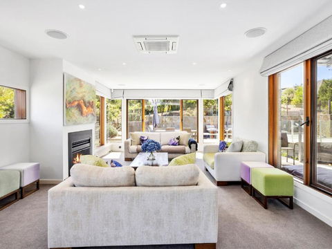 Saltwater Sorrento - Local Tourism 1