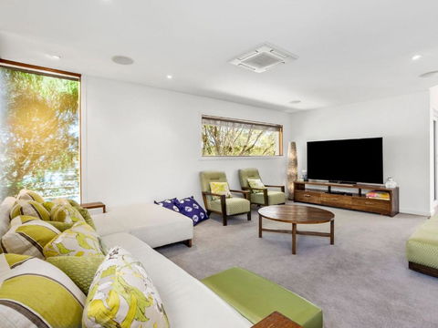 Saltwater Sorrento - Local Tourism 3