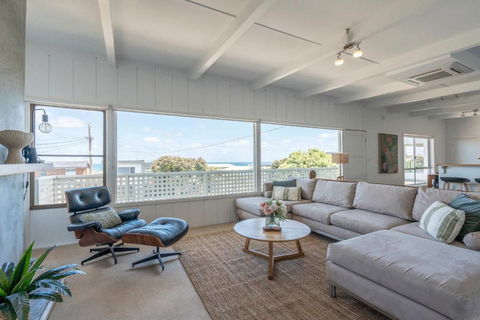 Saltwater Terrace With Panoramic Ocean Views - Accommodation Australia 0