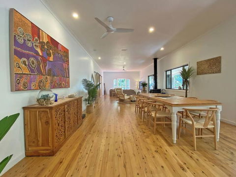 Salty Beach - Accommodation Australia 2