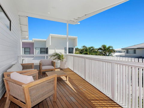 Salty Haven - Local Tourism 1