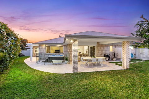 Salty Pause At Bondi House - With Spa And Pet Friendly! - Accommodation Australia 3