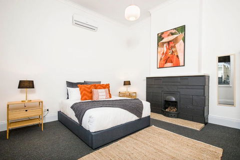 Salty Pines - 3BR House Glenelg South - Accommodation Australia 1