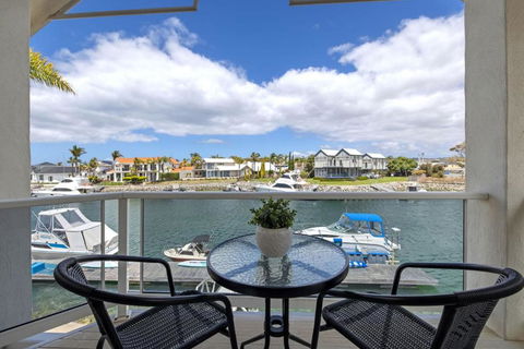 Salty Views - Bed n Breakfasts 3