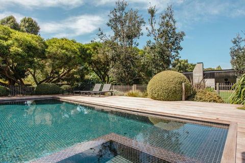 Samantha - Local Tourism 1