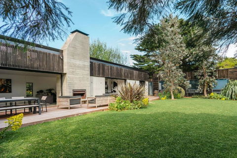 Samantha - Local Tourism 2