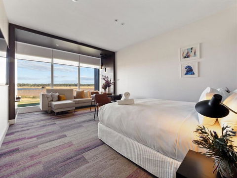 Samphire Chalet Tuart - Local Tourism 3