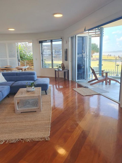Sanbah-Surf, Views, Beach - Accommodation Australia 3