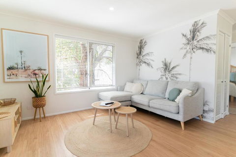 Sanbis Cabin - Hidden Boutique Retreat, Sea Views - Accommodation Australia 1