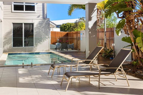 Sand And Sea Beach House - Accommodation Australia 0