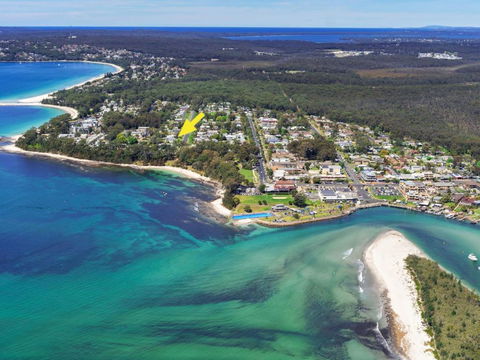Sandalwood At Huskisson - Australia Shopping 1