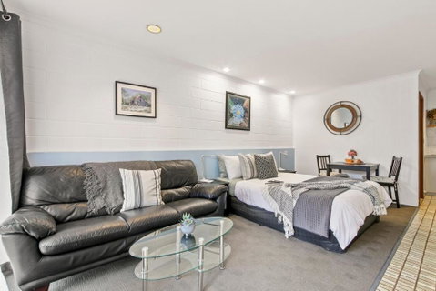 Sandbar Motel - Accommodation Australia 0