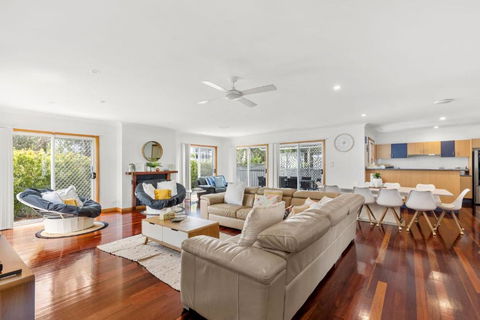 Sandlewood Breeze - Pet Friendly - Community Pool - Accommodation Australia 2