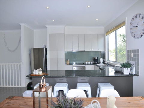 Sandpiper 3 - Close To Town And Beach - Accommodation Australia 2