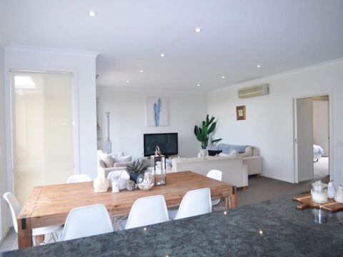 Sandpiper 3 - Close To Town And Beach - Accommodation Australia 0