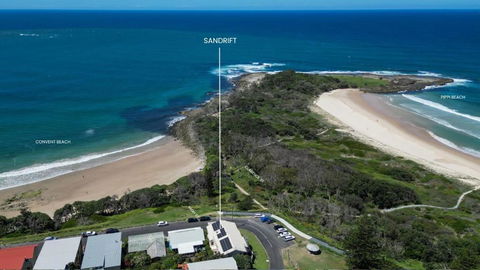 Sandrift Two - Oceanstays - Local Tourism 3