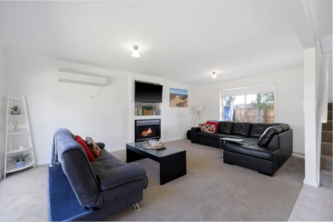 Sandy Beach House Cowes - Accommodation Australia 2