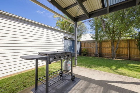 Sandy Beach House Cowes - Accommodation Australia 3