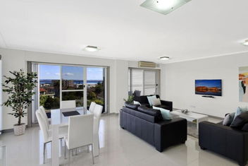 Sandy Cove Apartment The Entrance 45 with Accommodation Australia