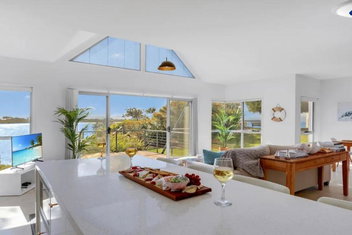 Sandy Cove with Accommodation Australia